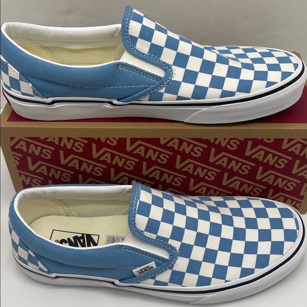 Vans •WMNS Classic Slip-On
Color Theory Checkerboard Heritage Blue
VN000D6BE2W - Picture 2 of 16